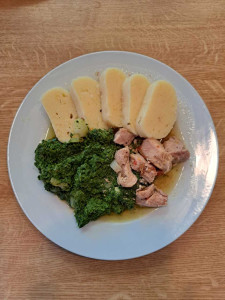vrabec-spenat-knedlik.jpg